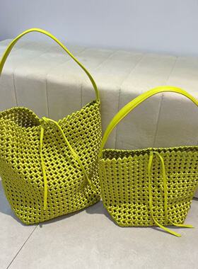 法国轻奢高品质手工编织女包2025新款镂空水桶包高级感百搭单肩包