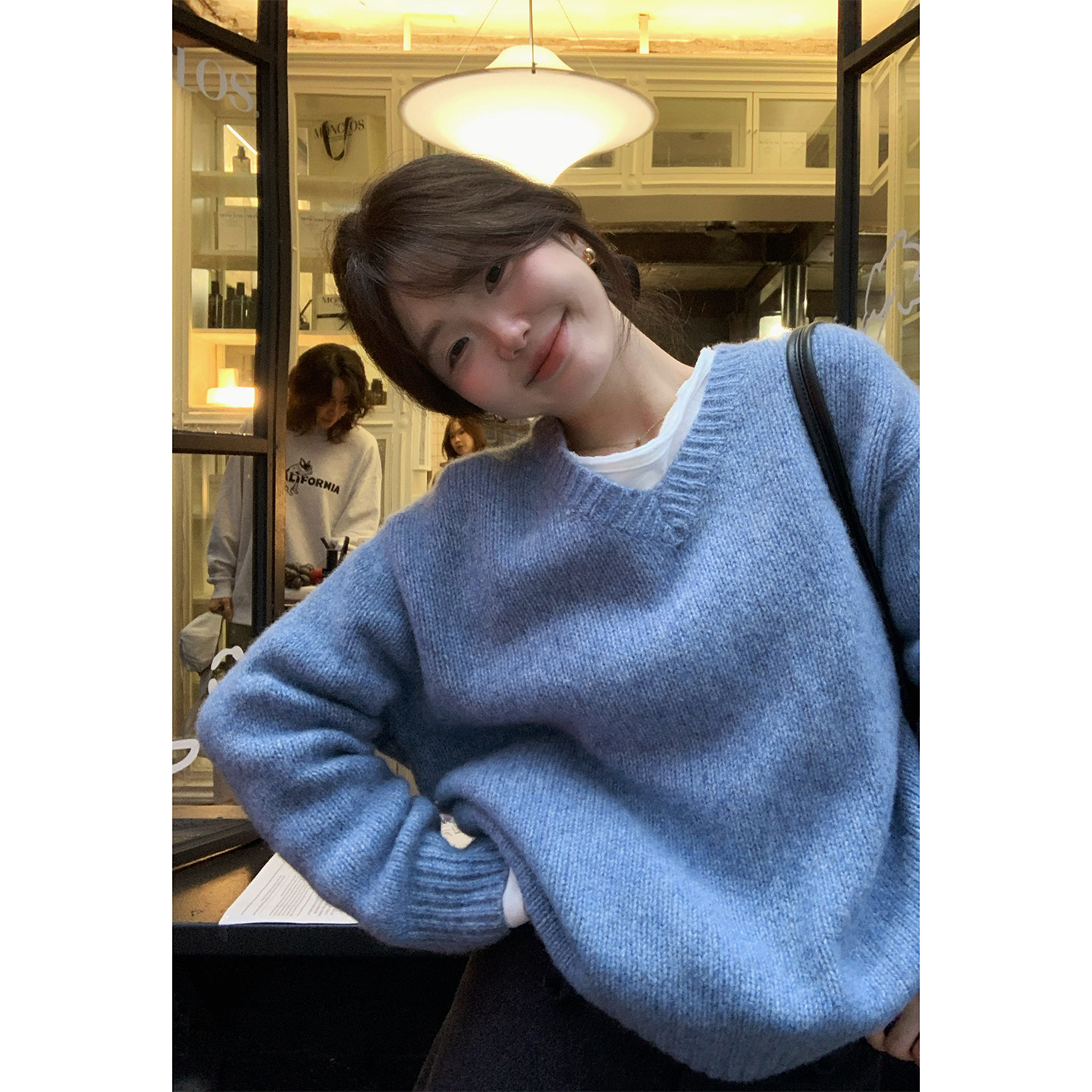 韩女宽松慵懒软糯v领羊毛毛衣女