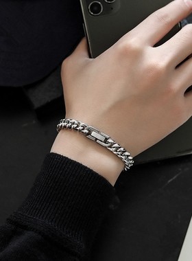钛钢不掉色古巴链手链男潮高级感原创设计冷淡风甜酷女孩配饰