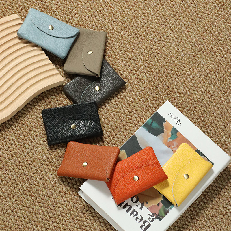 ELLE真皮卡包男女迷你便携头层牛皮零钱包时尚简约证件包