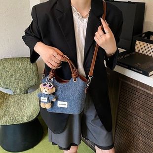 今年流行撞色小众包包女式 百搭斜挎包超火手提水桶包 2025新款 时尚