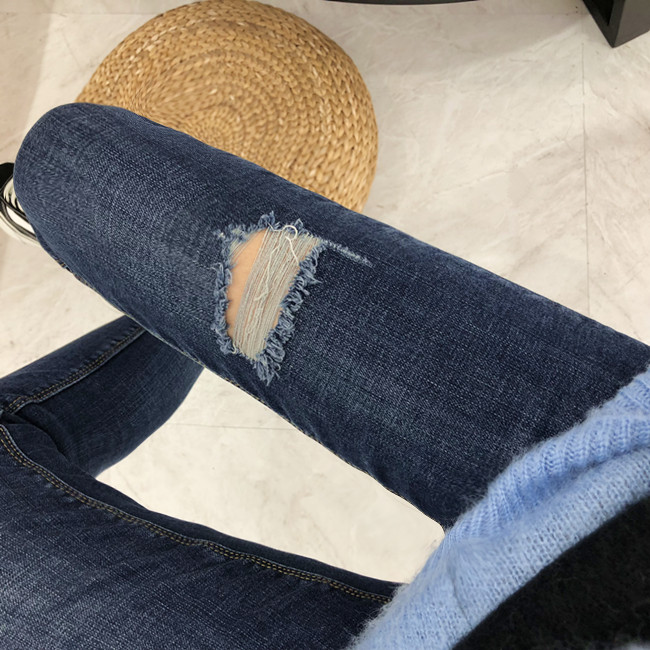 限时抢购超好穿弹力破洞九分女小脚牛仔裤