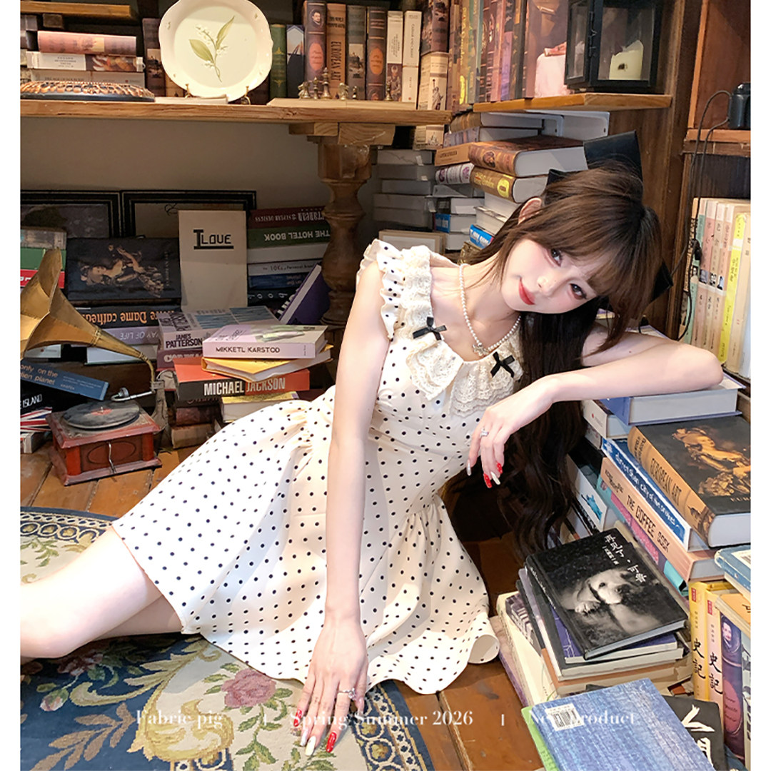 织物猪 白栀奶昔 法式千金风miu系波点连衣裙女夏飞飞袖生日短裙