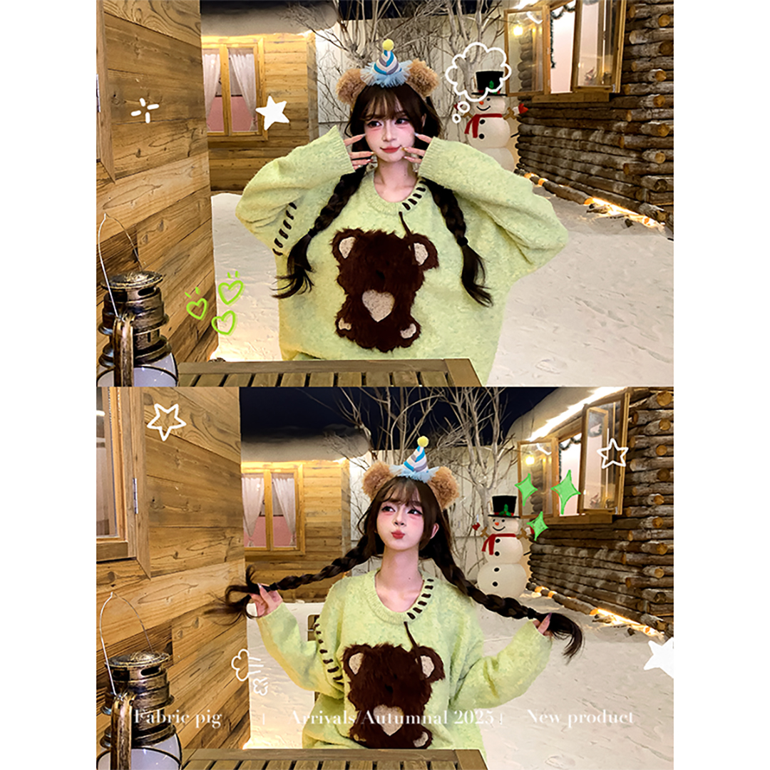 可露丽穿搭小熊刺绣圆领毛衣