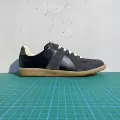 Black (Women's Model) (Non-Refundable and Non-Exchangeable)