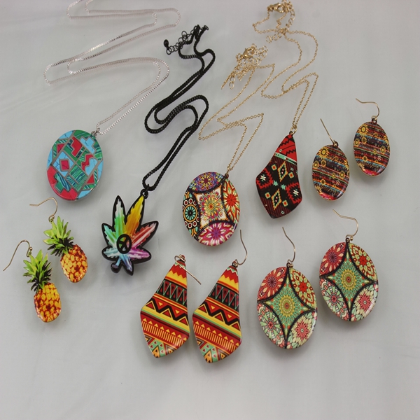 暗黑哥特亚比配饰辣妹纹饰耳环