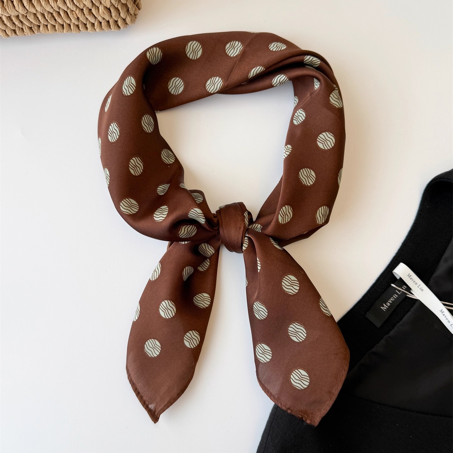 70cm小方巾丝巾女搭配衬衫防晒发带护颈系脖围脖子四方薄纱围巾