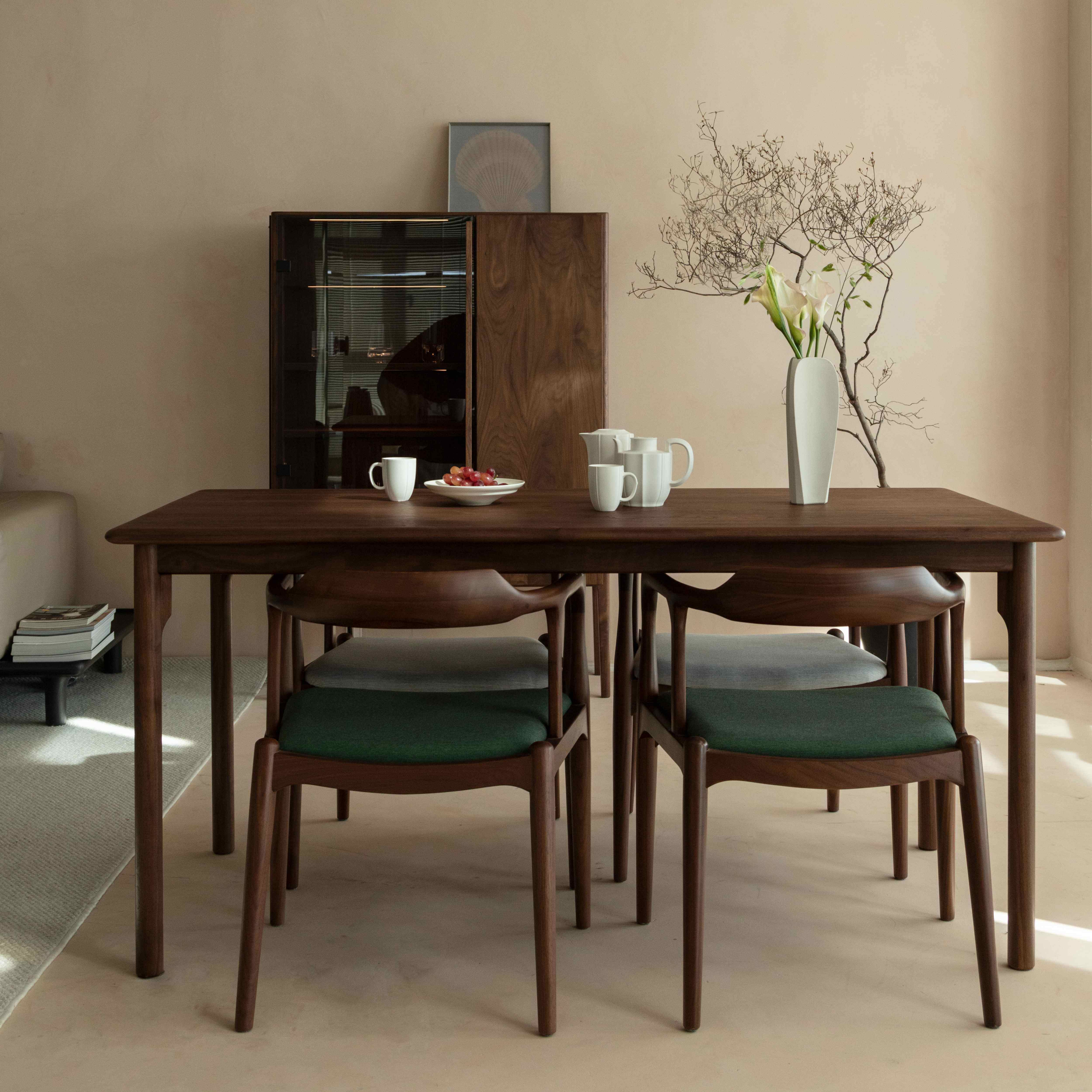 梵几|四柱餐桌 客厅实木餐桌新中式黑胡桃木茶桌原木风书桌侘寂风