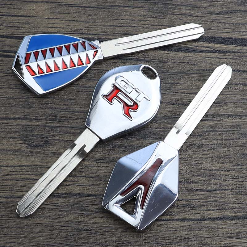 陆巡酷路泽汽车机械钥匙胚