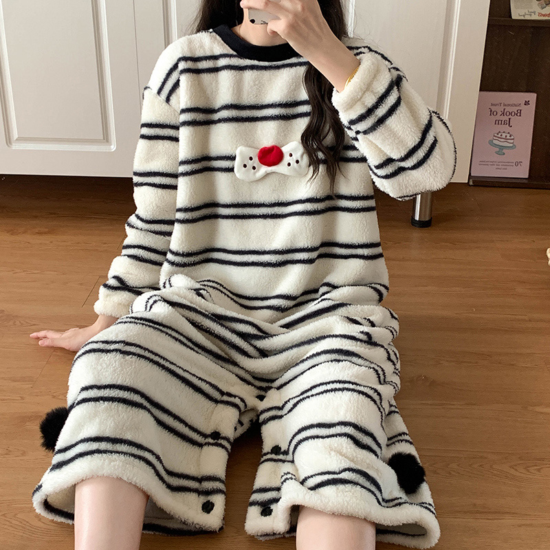 珊瑚绒睡裙女秋冬季加厚熊猫条纹