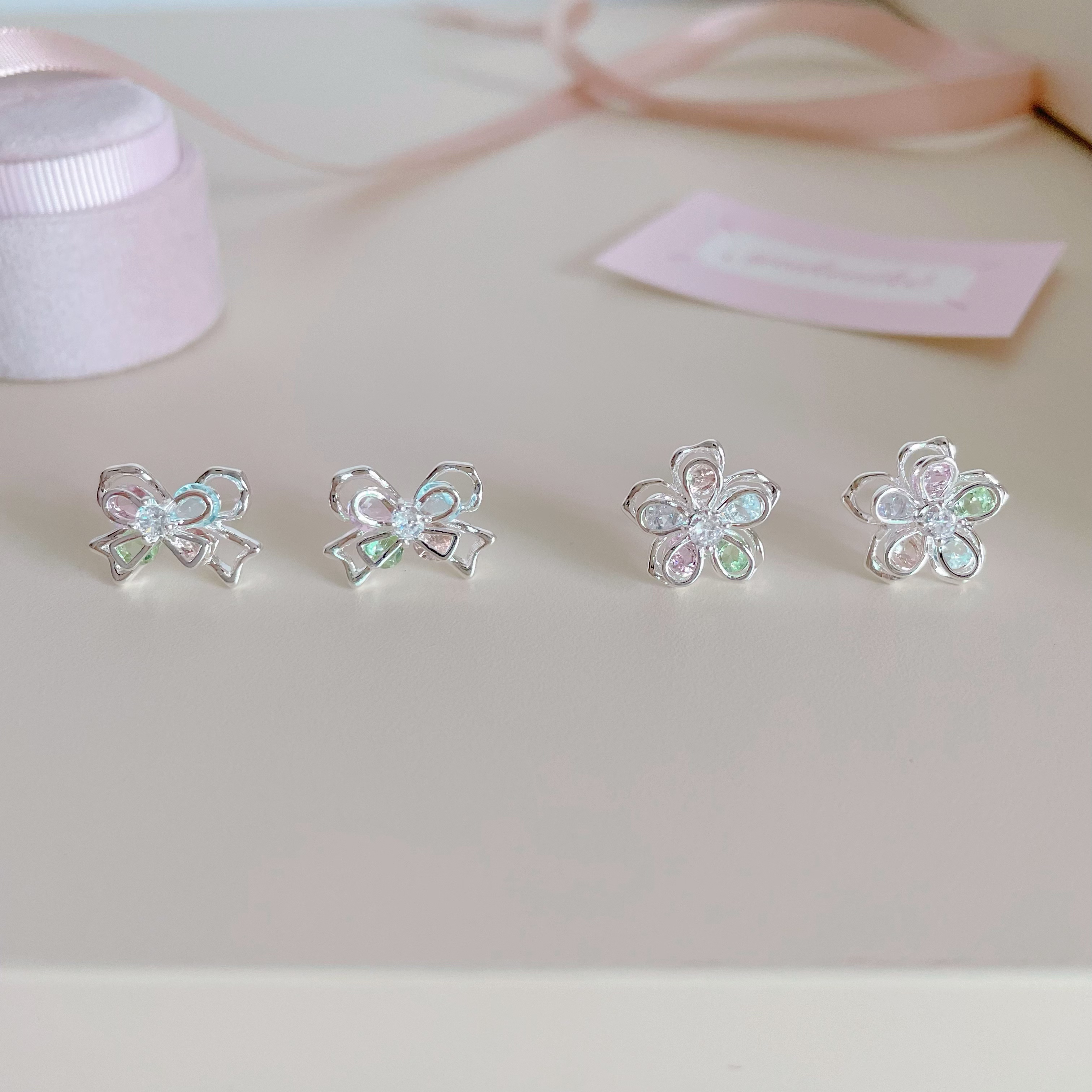 2025年新款爆款银针立体花朵蝴蝶耳钉小众设计感轻奢时尚气质耳饰