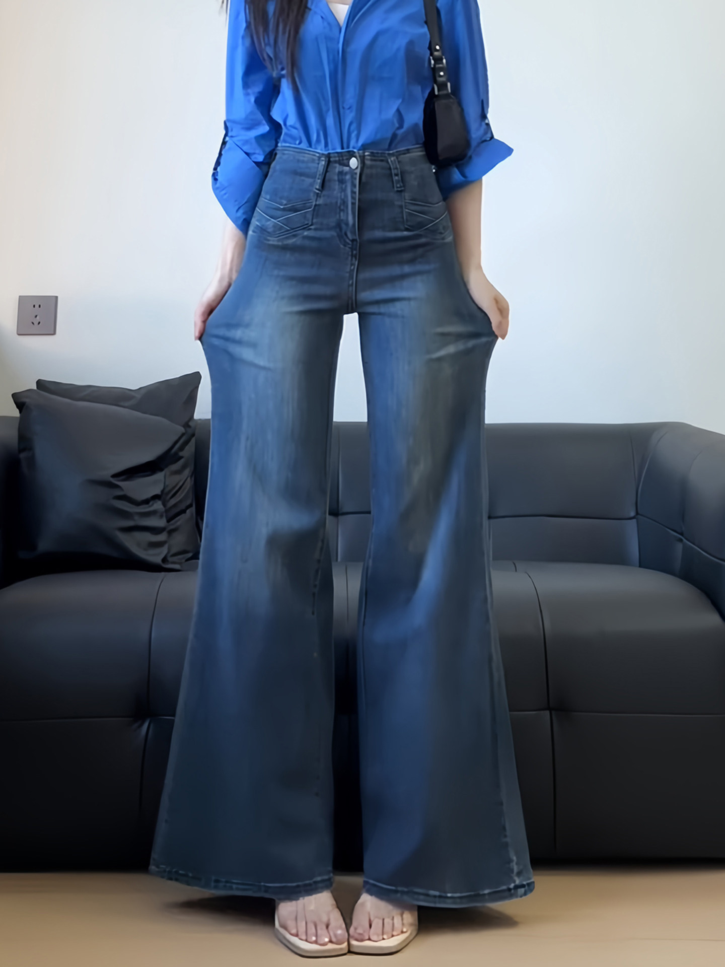 Vintage High-Waisted Flared Jeans for Women, Plus Size, Slimming, Non-Tight on the Legs, Wide-Leg Bell-Bottom Pants for Pear-Shaped Body Types