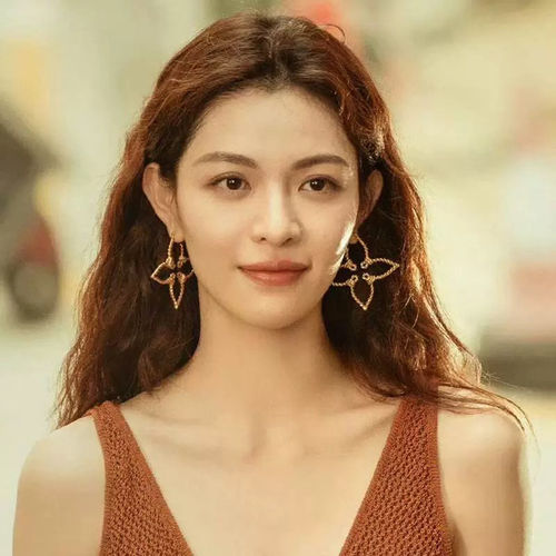 钟楚曦同款四叶草树叶耳环女镂空