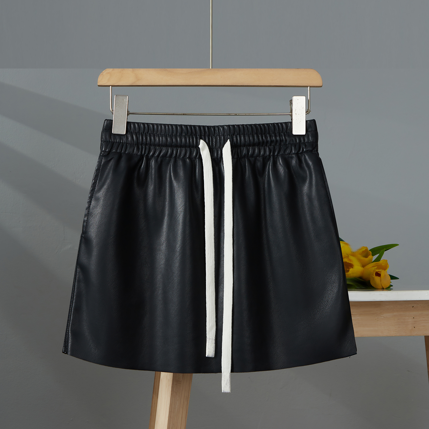 皮短裙女松紧PU皮半时尚减龄打底