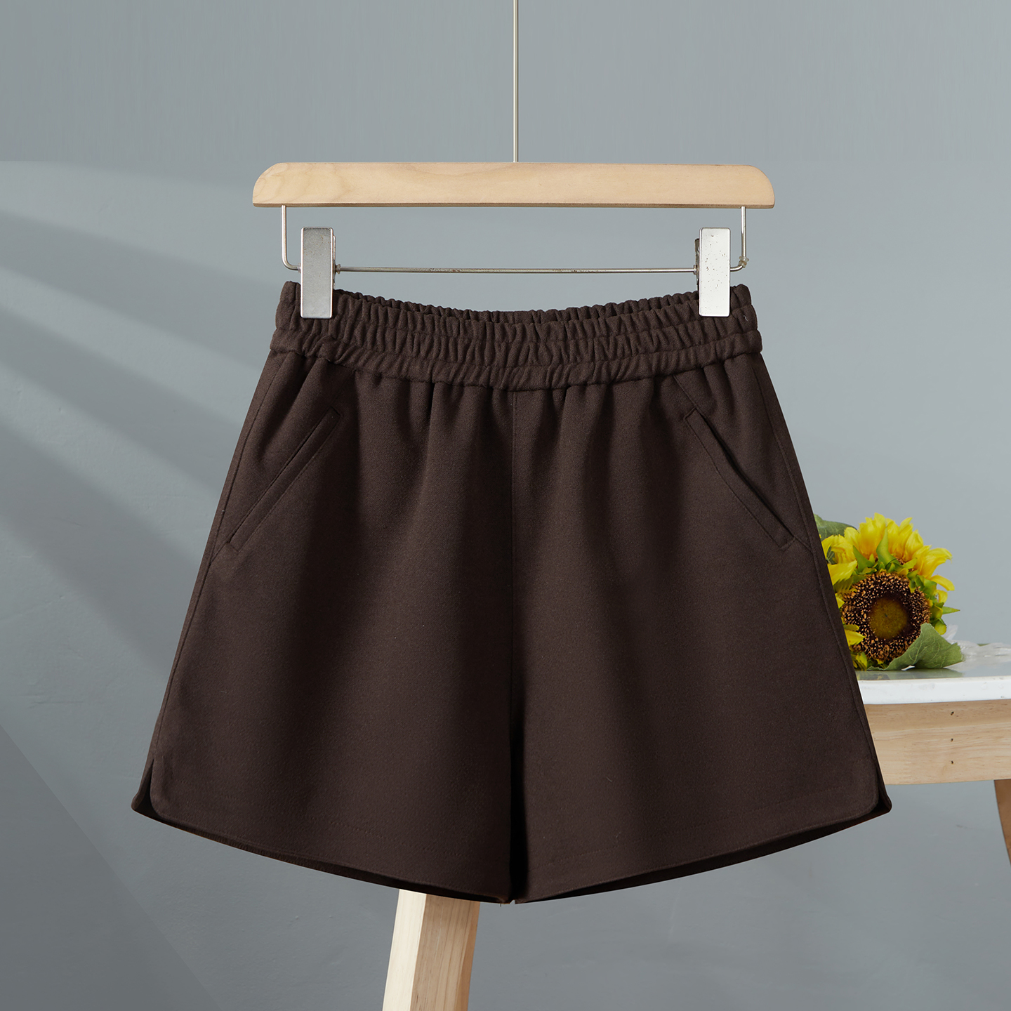 高级感毛呢短裤女秋冬2025新款