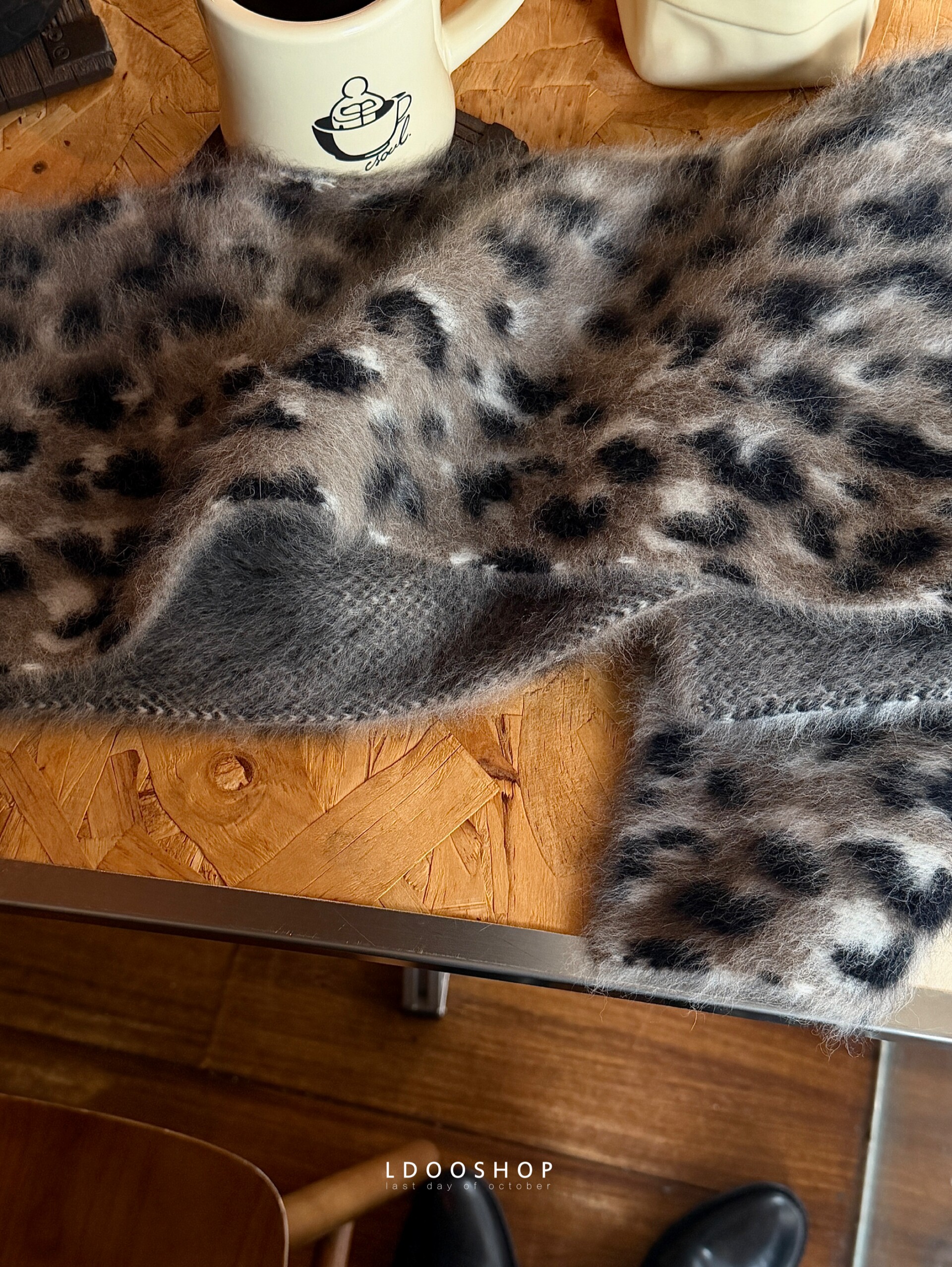 氛围感狐狸绒豹纹围巾