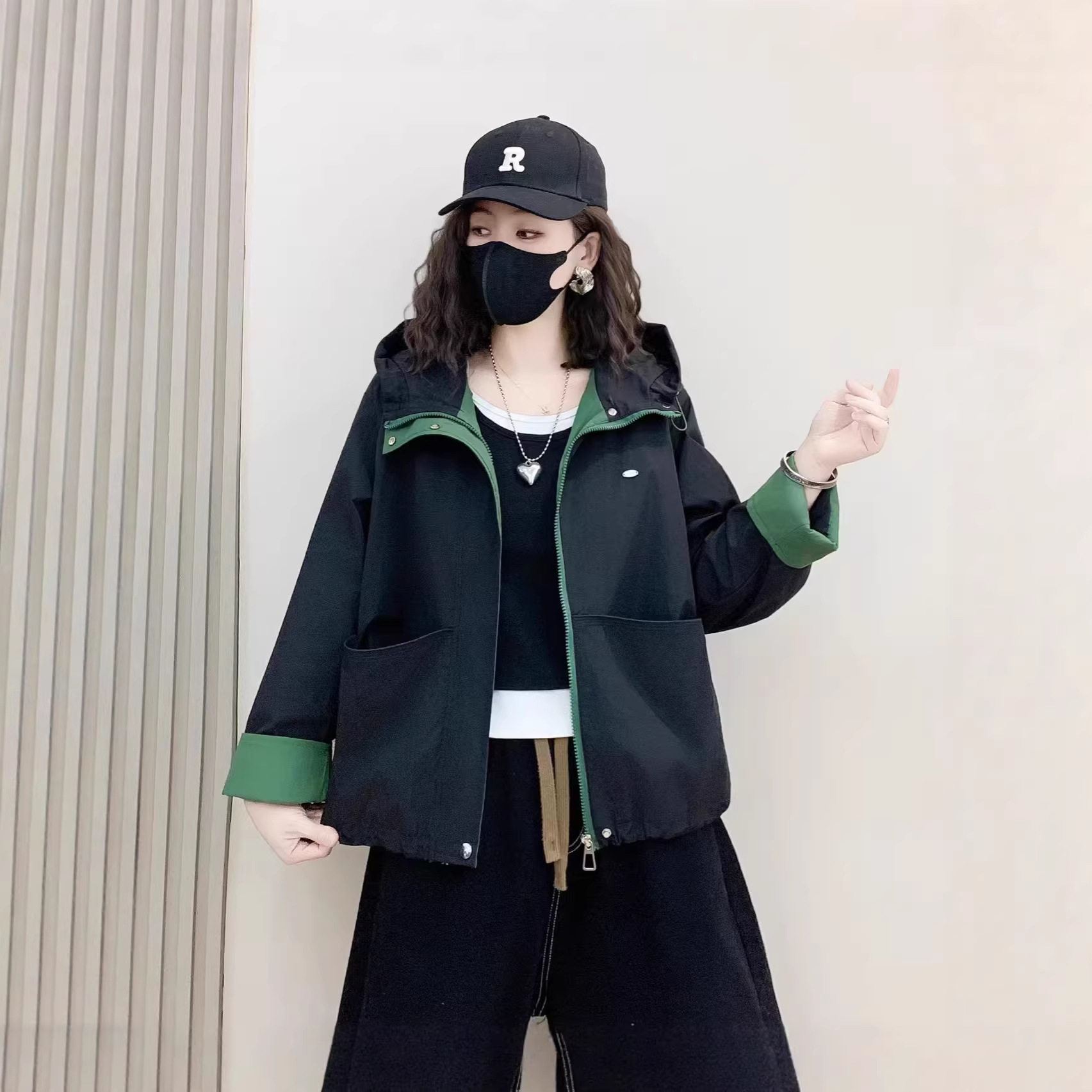 撞色冲锋衣外套女春秋款2026新款爆款高级感宽松连帽工装夹克上衣