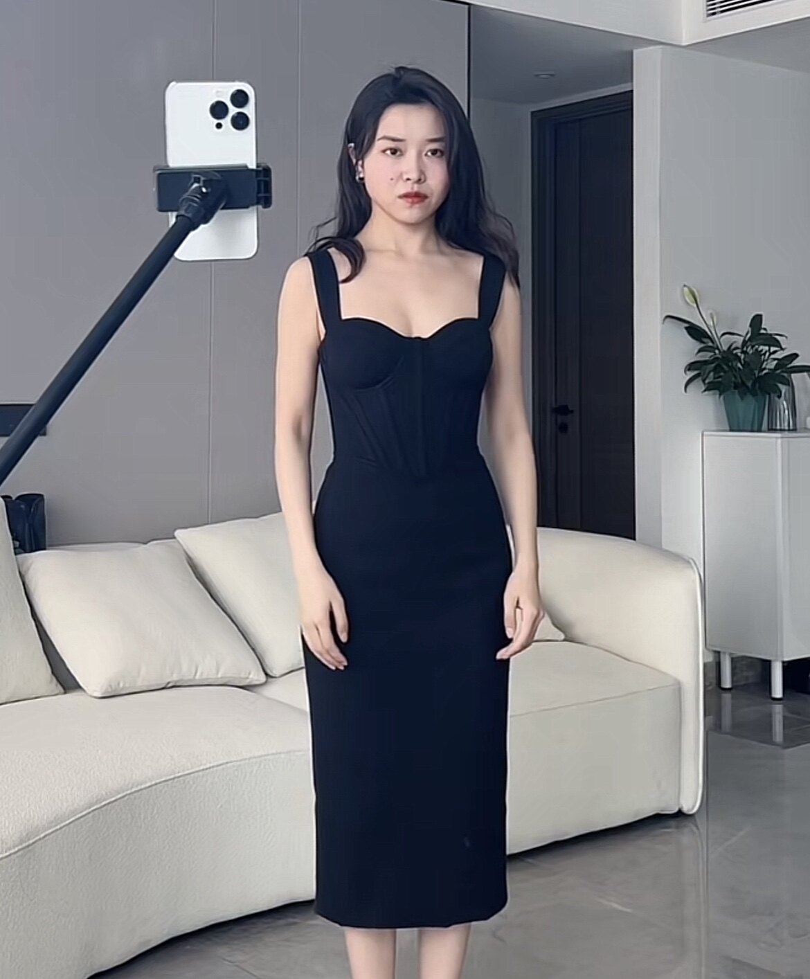 痣女如花连衣裙女性感纯欲后背拉连衣裙