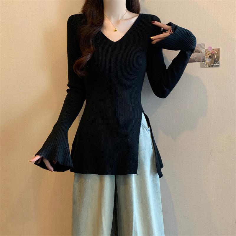 大码遮肚子正肩v领喇叭袖针织打底衫女秋冬胖mm显瘦开叉内搭0928e