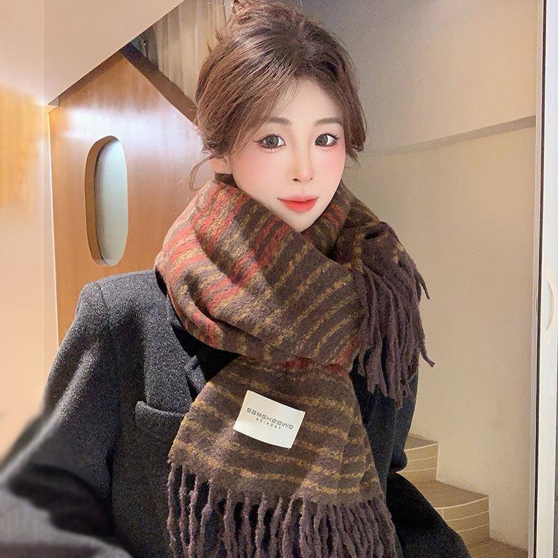 2025年秋季新款美拉德色系针织流苏围巾女加厚保暖防寒高级1026u