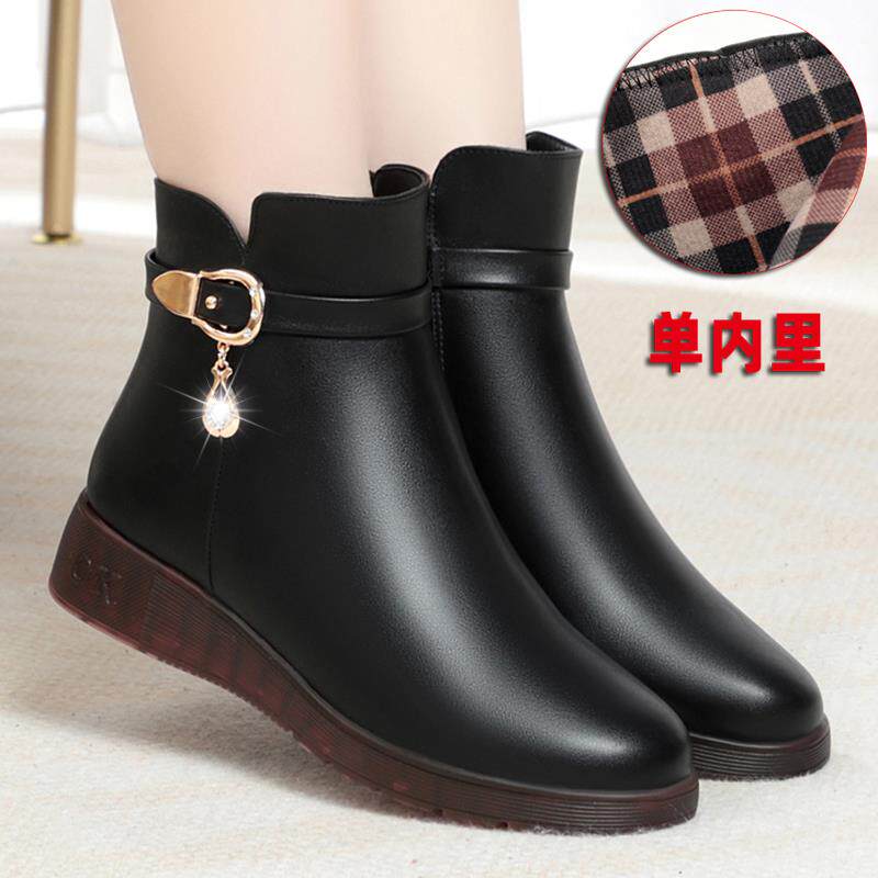 软底平底中老年妈妈鞋皮鞋加绒短靴中年老妈女鞋秋冬1029h