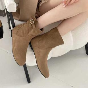 1228n 皮带扣内增高套脚短靴2026气质平底绒面圆头时装 秋冬季 新款