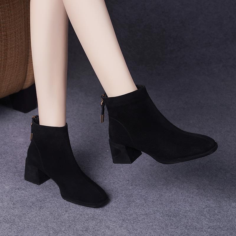 新款靴子2025切尔西短靴女粗跟中跟皮鞋磨砂女鞋秋冬马丁靴1112h