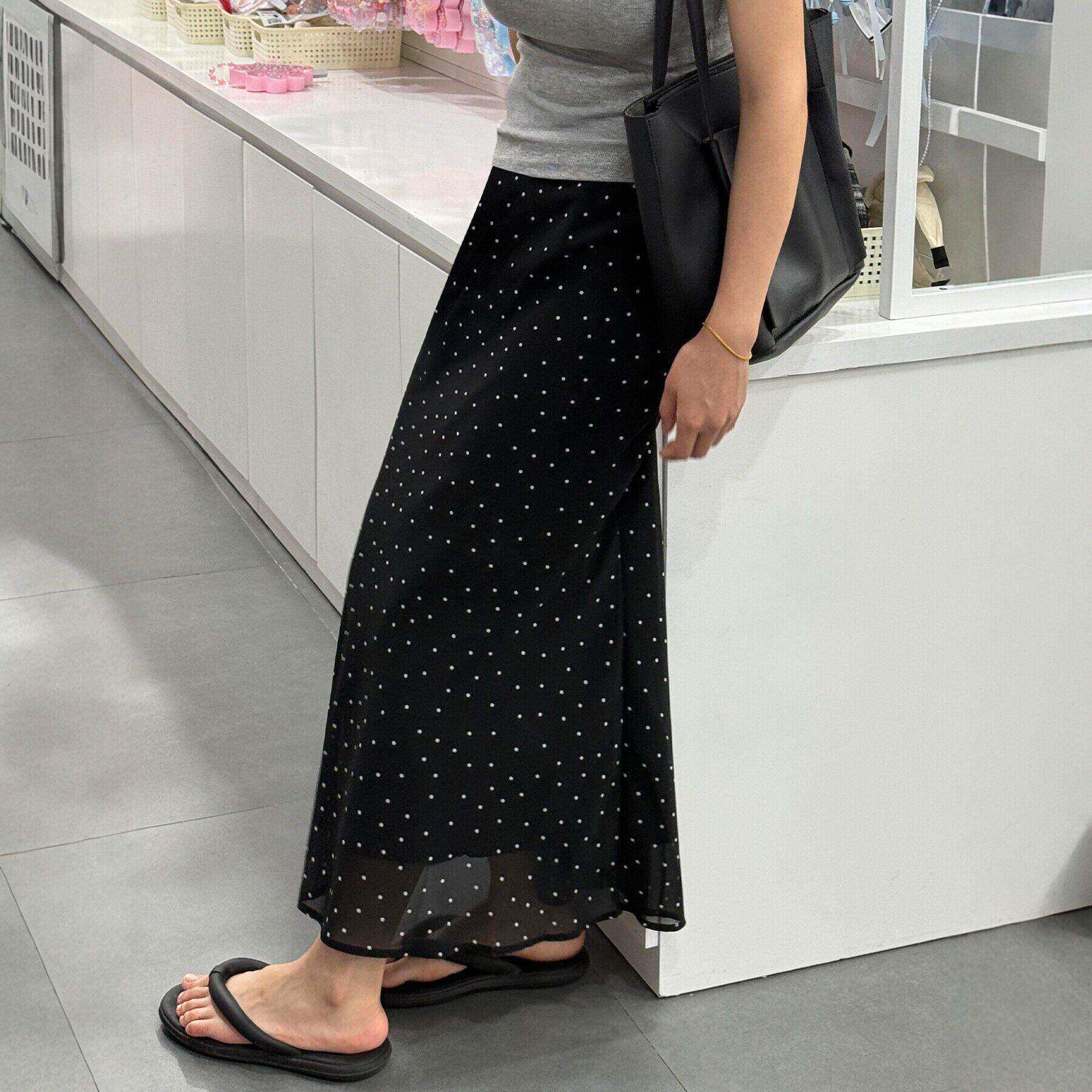 黑色波点鱼尾半身裙夏季薄款胖妹妹mm高腰显瘦梨形身材a字包0531r