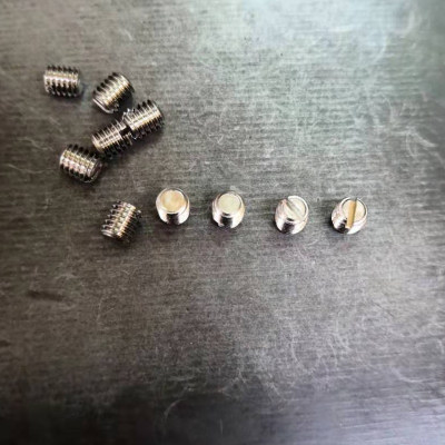 不锈钢一字机米螺丝现货