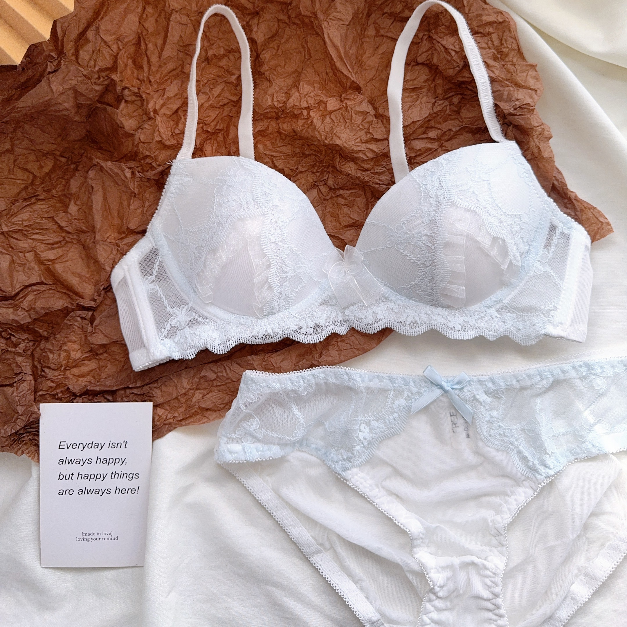 法式粉色甜美蕾丝内衣少女小胸聚拢上托无钢圈性感纯欲风文胸套装