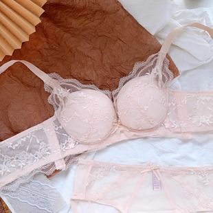 蕾丝内衣女小胸聚拢显大不空杯无钢圈防下垂收副乳纯欲风性感文胸