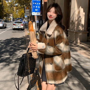 P185 大量现货爆款 3086 格子皮毛拼接毛呢2C203 K268 主推