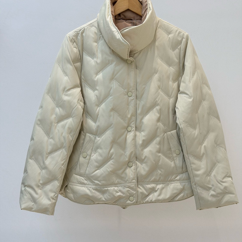 轻盈不臃肿 鹅绒麦穗刺绣百搭羽绒服