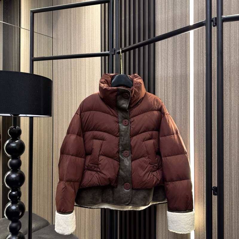 开叉PU下摆反面拼接毛绒设计感羽绒外套