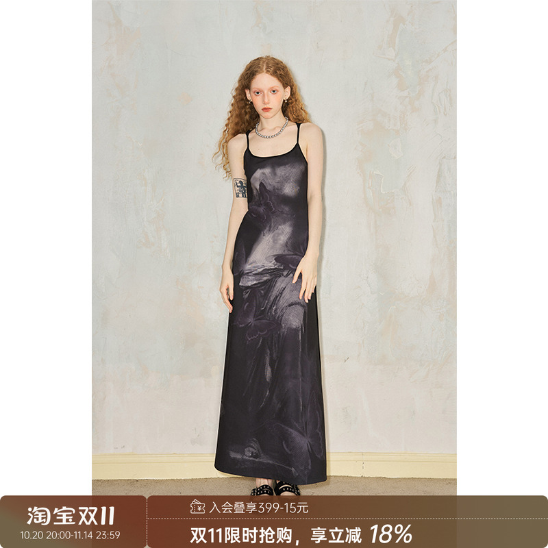 蝴蝶印花甜美修身连衣裙