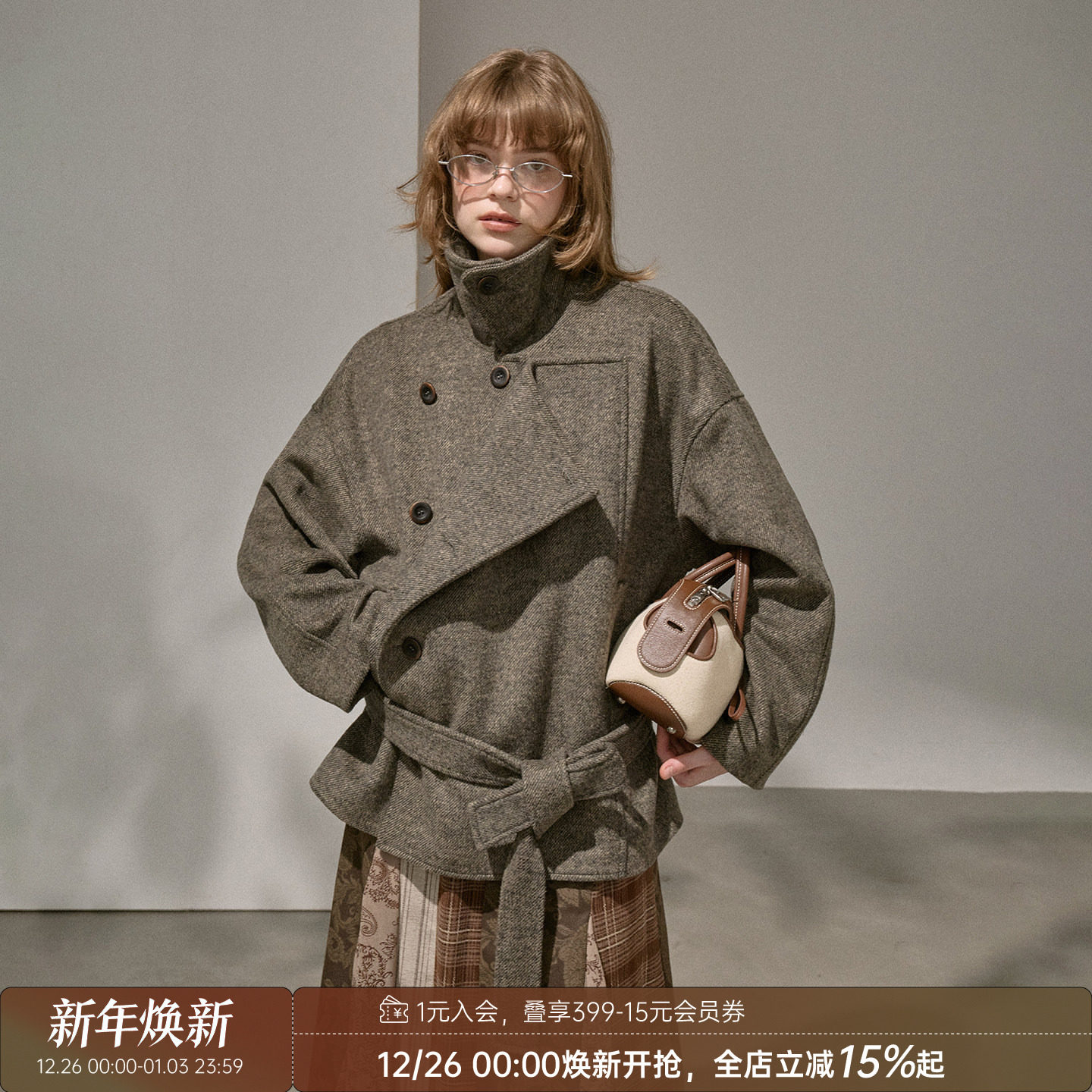 DIDDIMODA 翻领妮子羊毛混纺毛呢大衣女短款双排扣立领呢子大衣