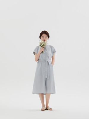 清新文艺宽松连衣裙条纹