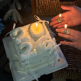 2026网红简约新年圣诞节蛋糕装饰巴洛克复古蜡烛戒指情侣跨年装扮