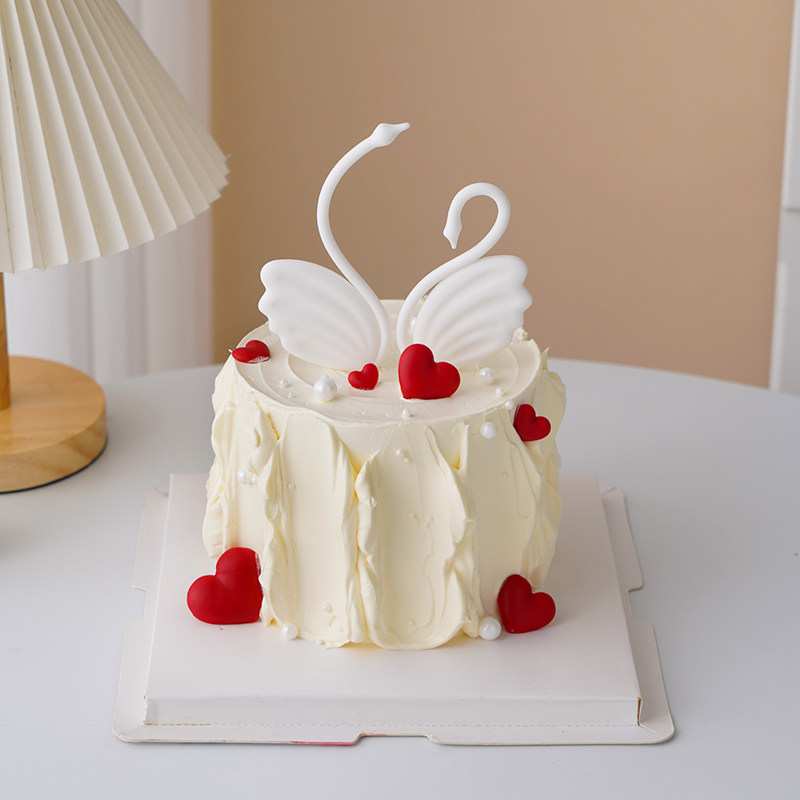 情人节唯美黑白天鹅蛋糕装饰摆件女神生日网红小天鹅爱情鸟插件