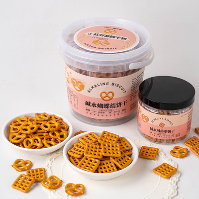 碱水蝴蝶面包结网格饼干