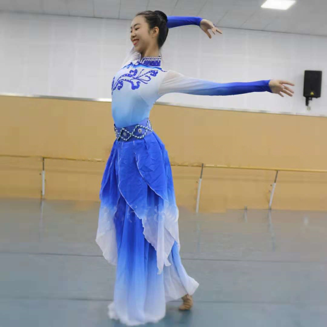 蒙古族独舞故里醇香民族演出蓝顶碗表演定做荷花奖桃李杯舞蹈服装