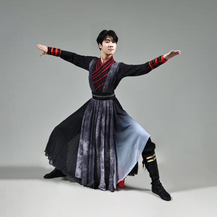 蒙古服饰男生长袍少数民族服饰定制民族风舞蹈表演演出排练艺考服