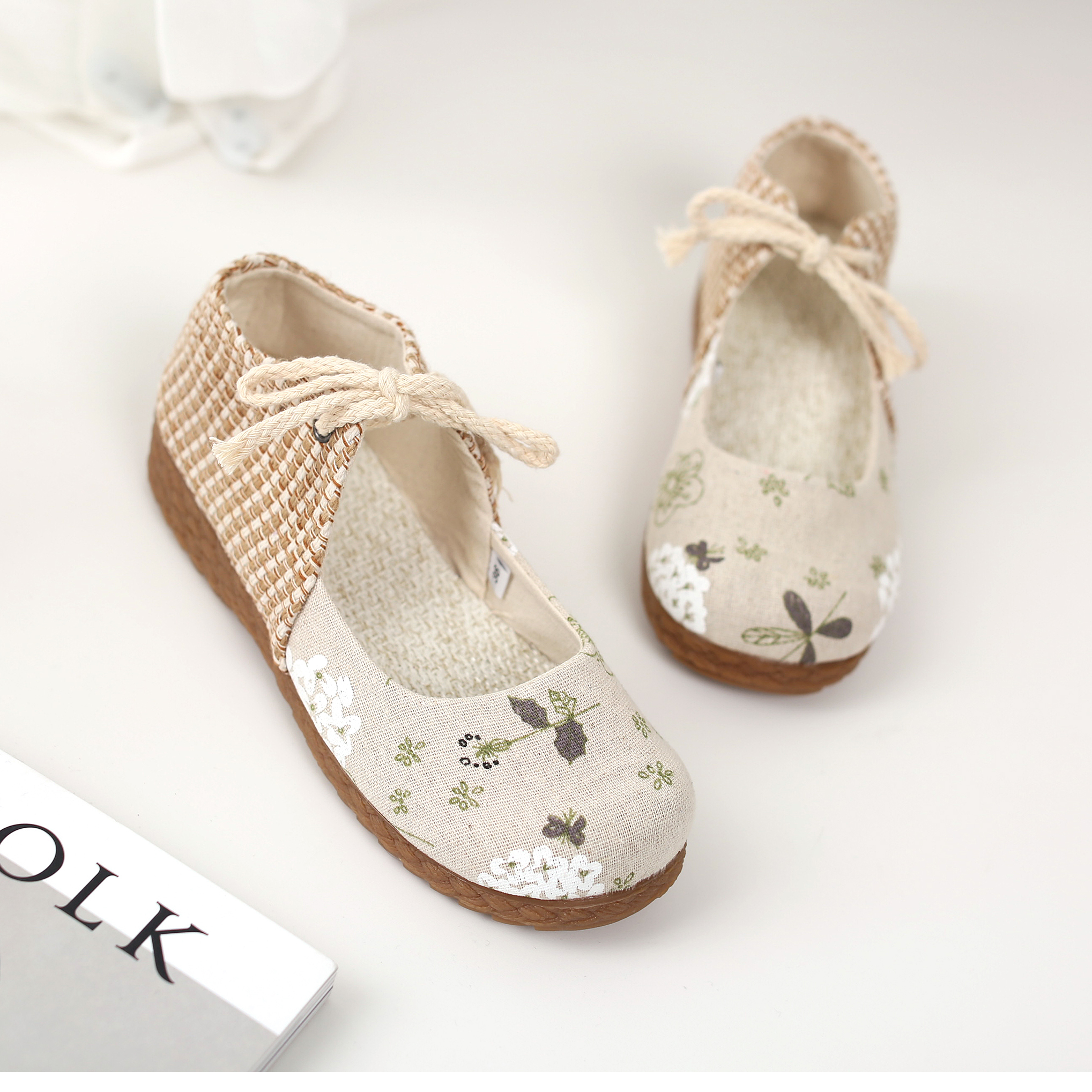 北京布鞋女春款系带平底绣花