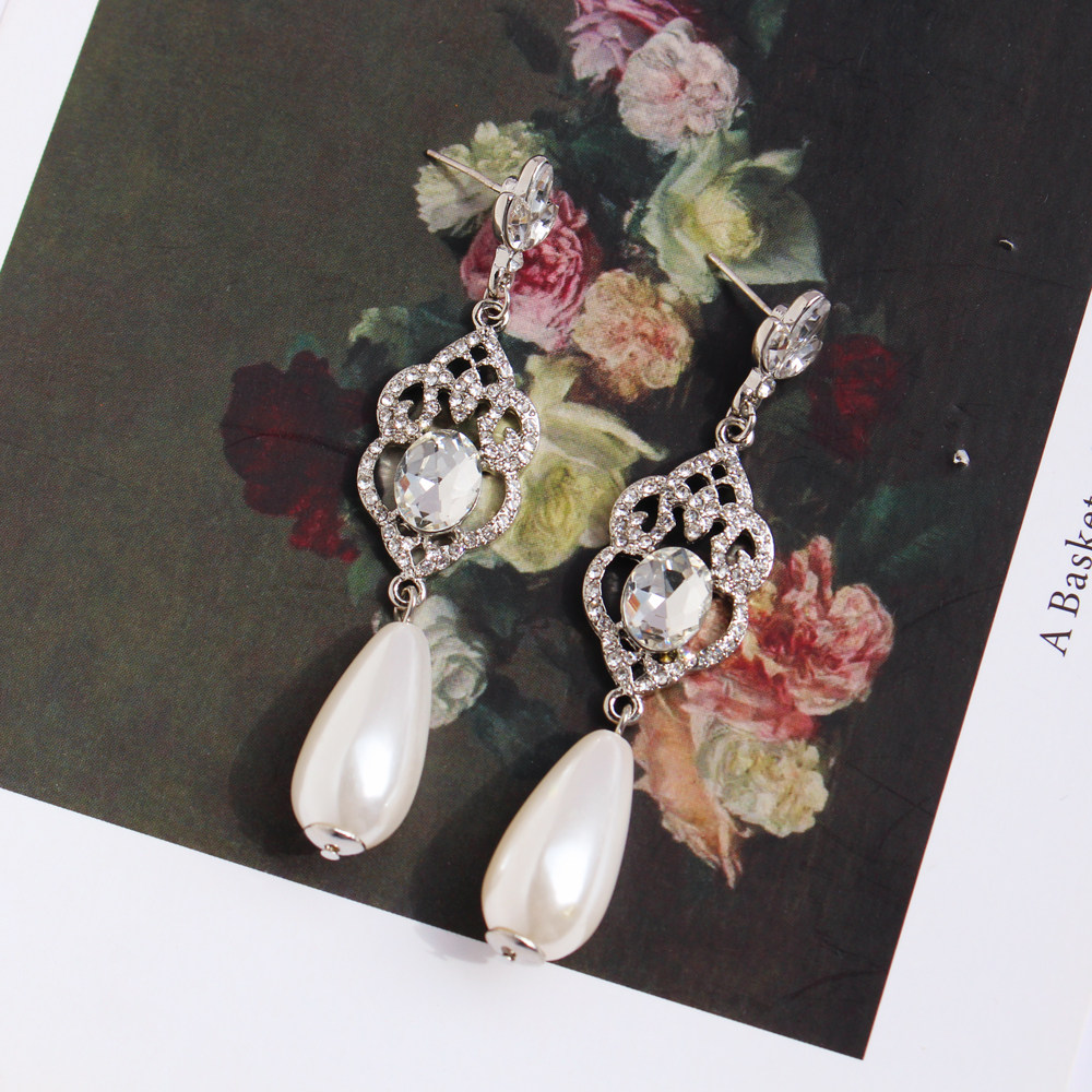 {莫奈花园}法式浪漫设计珍珠水滴耳坠华丽高级感闪钻宴会耳环女V8,饰品/流行首饰/时尚饰品新,耳环,淘宝优惠券,粉丝福利购,淘宝优惠卷