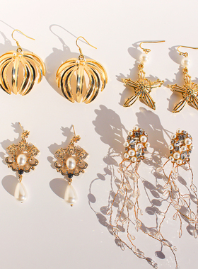 外贸饰品欧美立体浮雕狮子夸张耳环复古高级水晶流苏珍珠耳钉V38