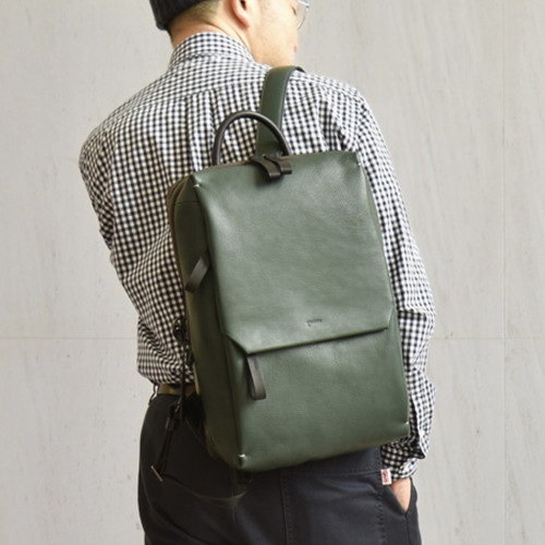 日本购直邮 genten 双肩包书包翻盖背包 牛皮28*40*9cm 43686