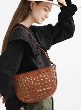 日本购直邮 GENTEN镂空半圆包手提包斜挎包29*20*6cm 44587