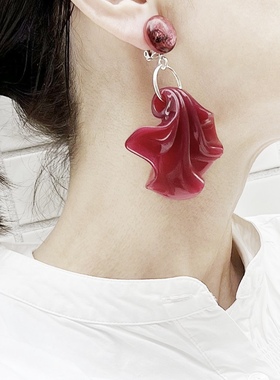 日本代购直邮 once upon a time树脂合金耳夹 红色花瓣