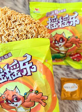 新疆小浣熊摇摇乐干脆面香辣蟹味