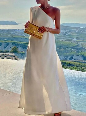 Solid color slanted shoulder jumpsuit long skirt纯色连衣长裙